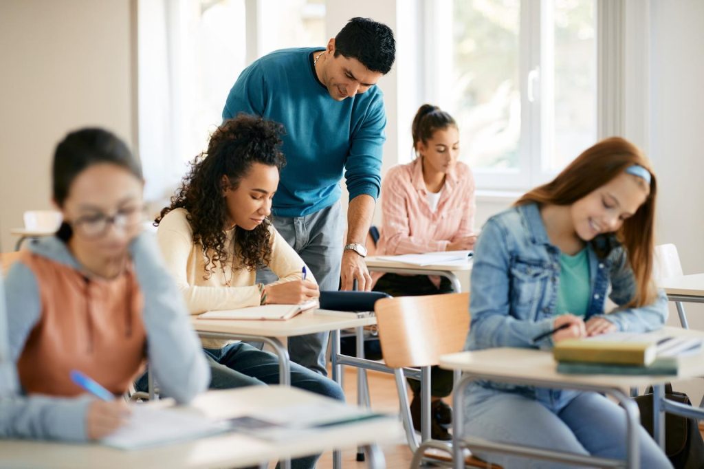 Scuole serali a Sanremo